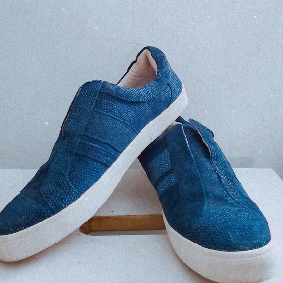 Derek Lam slip on sneakers - Picture 3 of 4